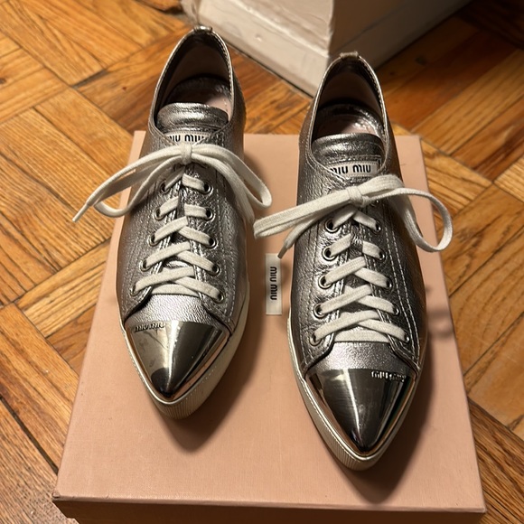 MIU MIU Silver Pointed Platform Sneakers - Picture 2 of 15
